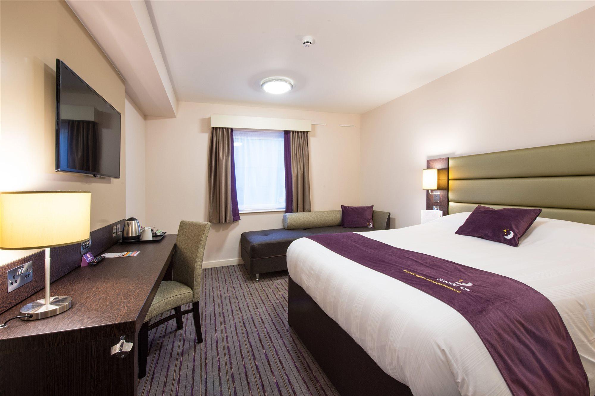 Premier Inn Maidenhead Town Centre Ngoại thất bức ảnh